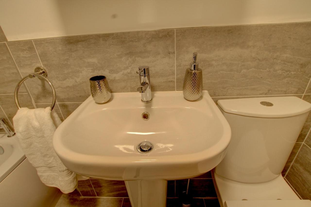 Bright & Stylish Apartment Дънди Екстериор снимка