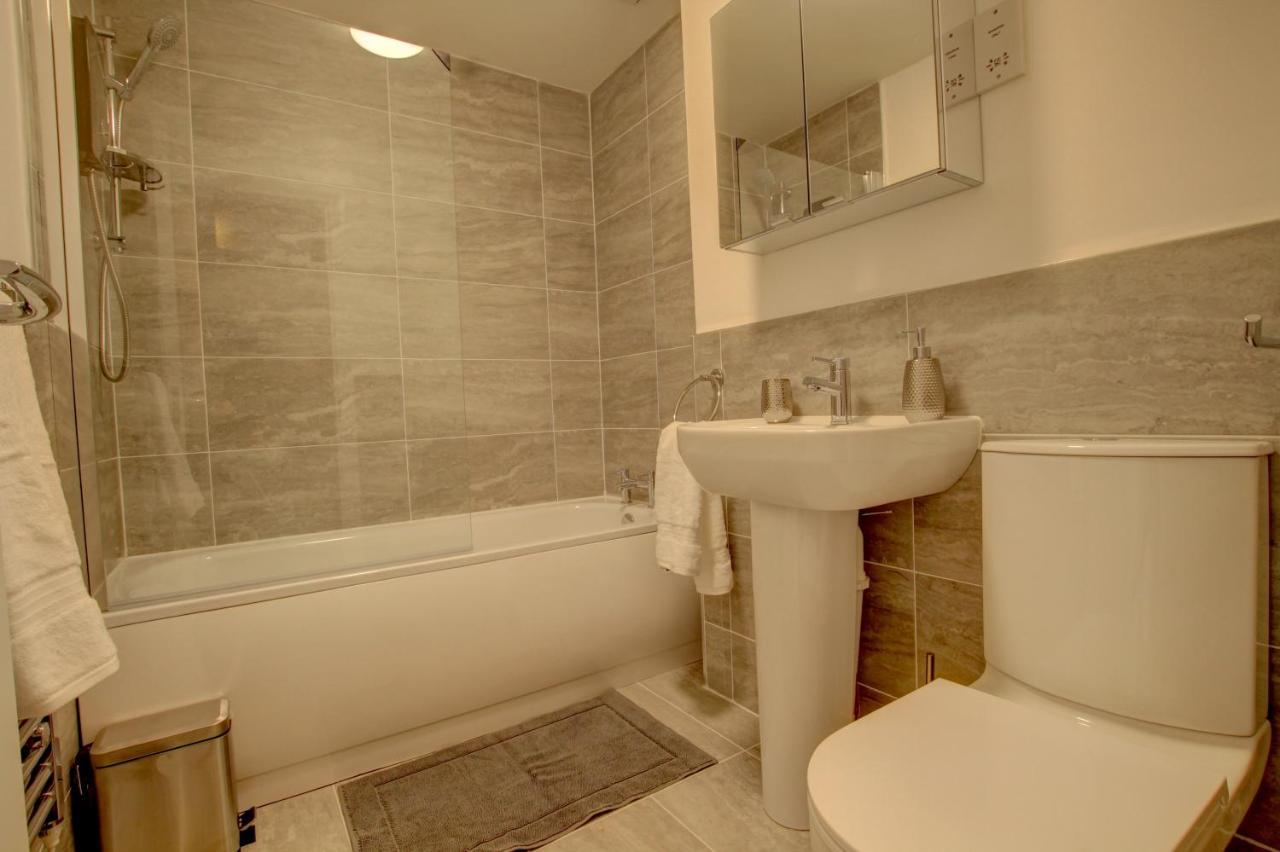 Bright & Stylish Apartment Дънди Екстериор снимка