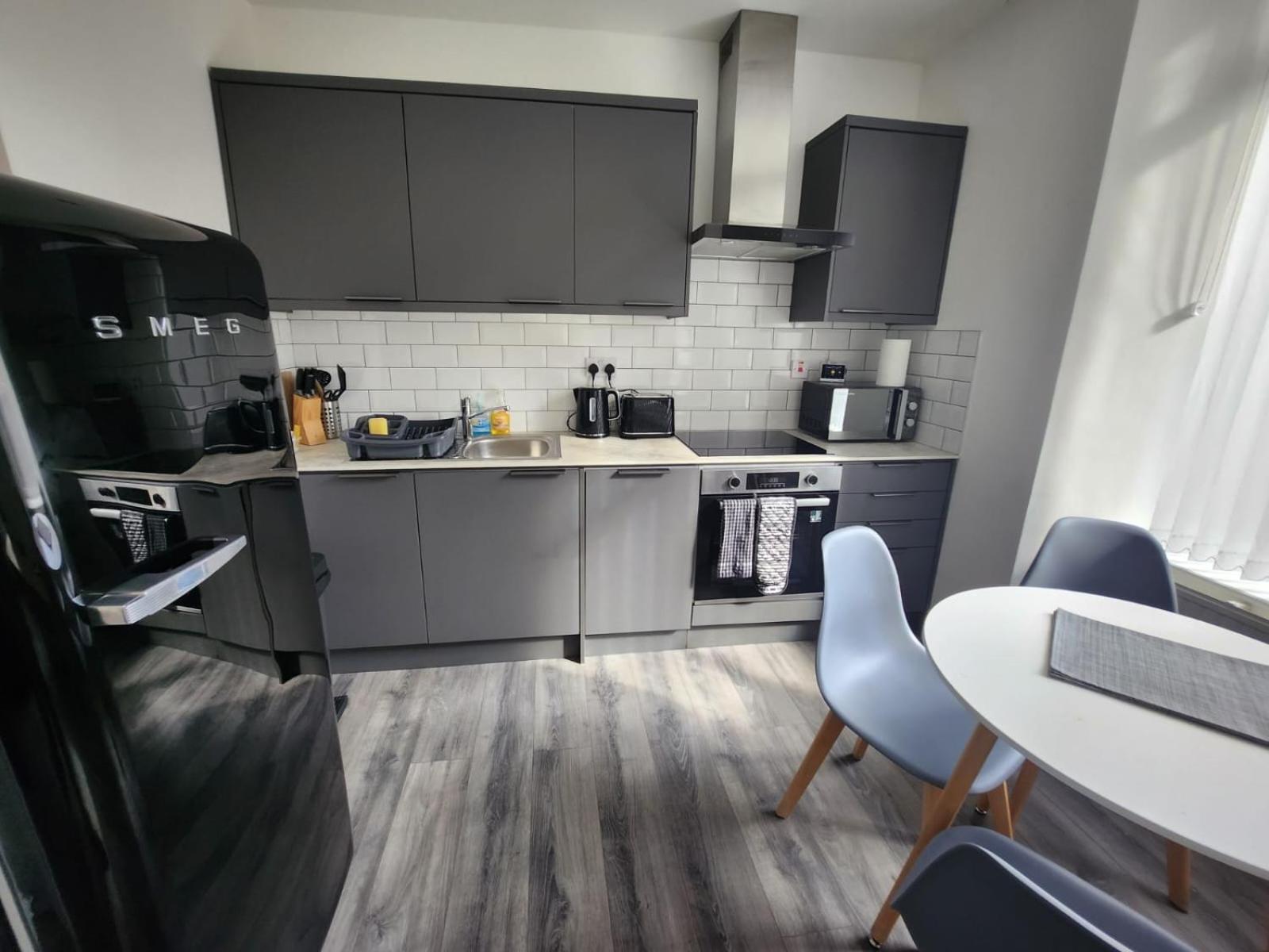 Bright & Stylish Apartment Дънди Екстериор снимка